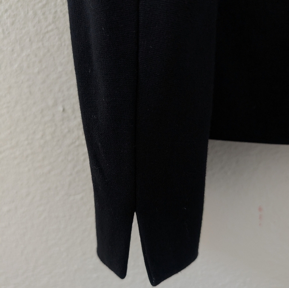 Talbots Fabric Knit In Italy Ponte Knit Blazer Black 10P Lines Business Wear - Picture 3 of 6